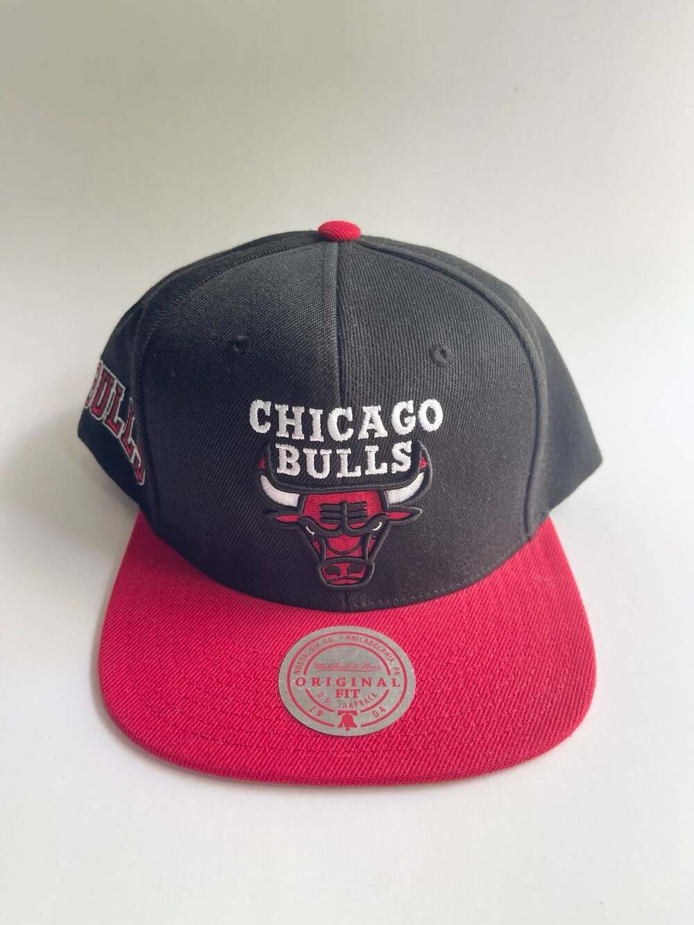 Mitchell & Ness Chicago Bulls NBA Side Core 2.0 Black Red Snapback Hat Cap